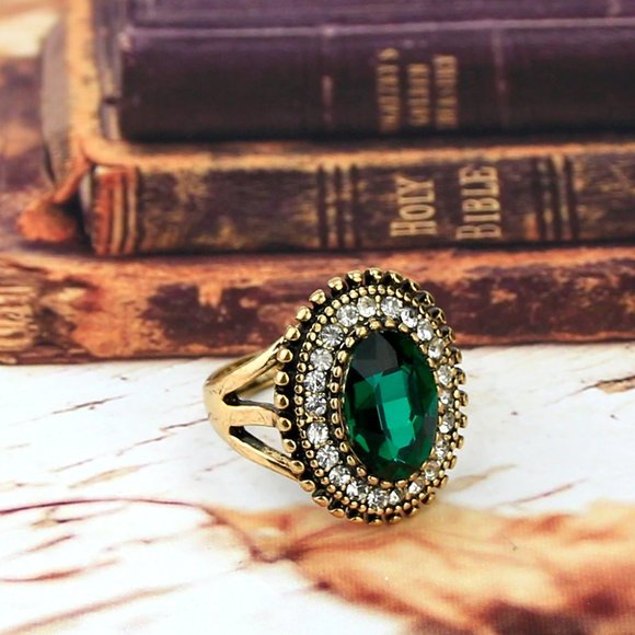Boho Green Stone Statement ring with CZ Stones. - Picture 1 of 6